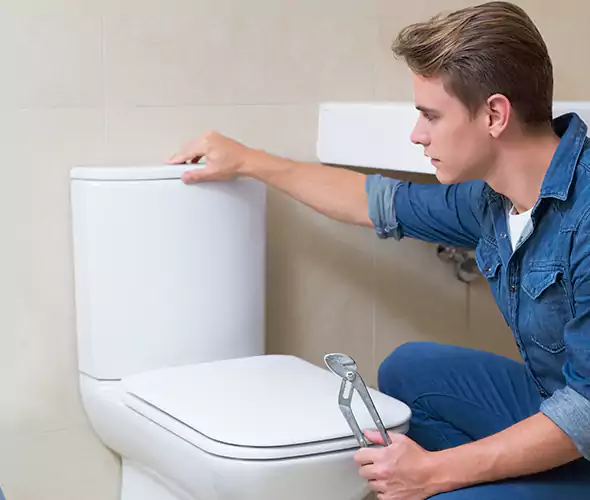 Expert Plumber for Toilet Replacement in Delray Beach, FL: Schedule Affordable Toilet Replacement Services with Us